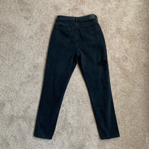 AE Mom Jean - Picture 2 of 4